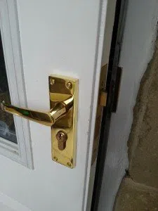 Keystone Locksmith Shop Los Angeles, CA 310-844-9250 - broken-key-extraction
